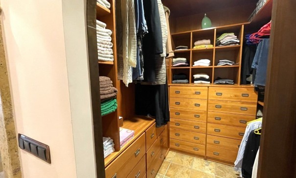 Sprzedaż - Dom miejski -
Torrevieja