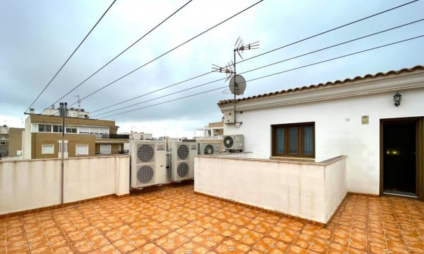 Sprzedaż - Dom miejski -
Torrevieja