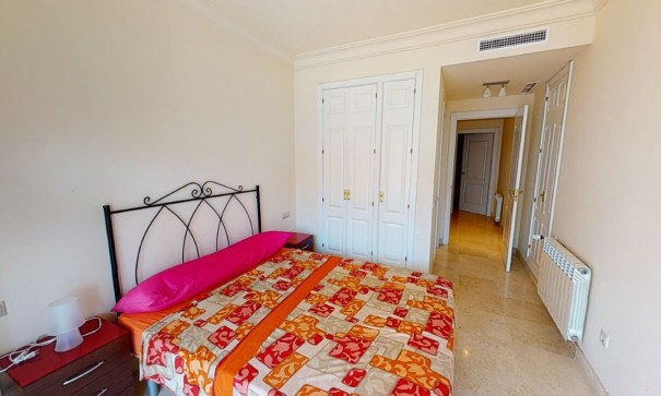 Återförsäljning - Lägenhet lägenhet -
Roda Golf