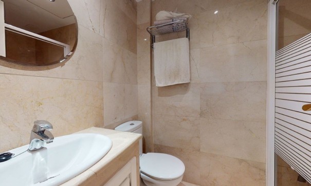 Återförsäljning - Lägenhet lägenhet -
Roda Golf