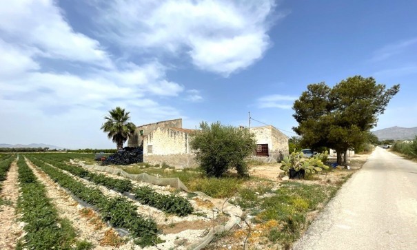 Videresalg - Grund Jord -
Albatera