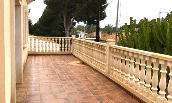 Venta - Chalet Independiente -
Cabo Roig