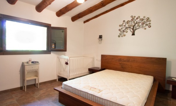 Sprzedaż - Willa wolnostojąca -
Ibi