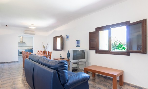 Sprzedaż - Willa wolnostojąca -
Ibi