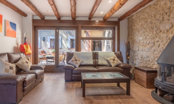 Sprzedaż - Willa wolnostojąca -
Ibi