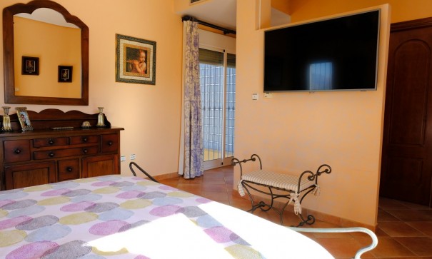 Herverkoop - Finca Landelijk pand -
Orihuela - Correntías Medias