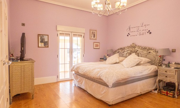 Sale - Detached Villa -
Heredades - Rojales