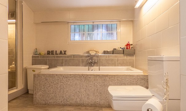 Sale - Detached Villa -
Heredades - Rojales