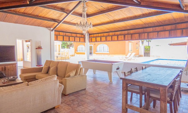 Sale - Detached Villa -
Heredades - Rojales