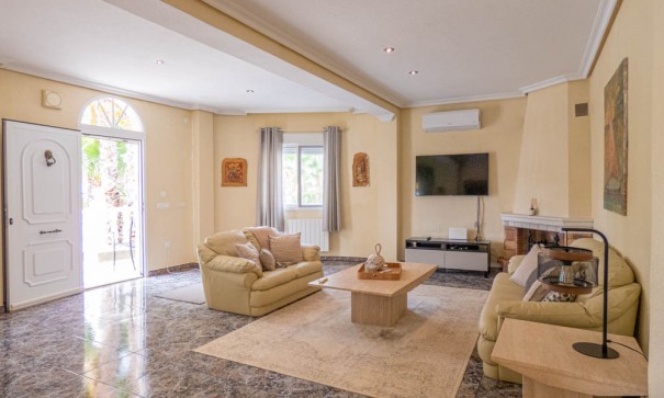 Sale - Detached Villa -
Orihuela - Benferri