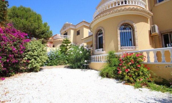 Sale - Detached Villa -
Villamartín - Villacosta