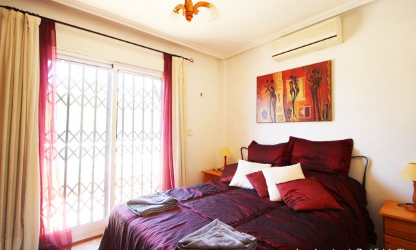 Sale - Detached Villa -
Villamartín - Villacosta