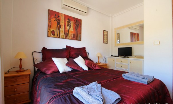 Sale - Detached Villa -
Villamartín - Villacosta