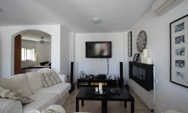 Sale - Detached Villa -
Villamartín - Villacosta