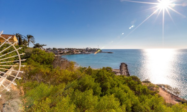 Nouvelle construction - Vrijstaande Villa -
La Zenia