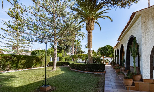 Revente - Villa Individuelle -
La Zenia - Beachside