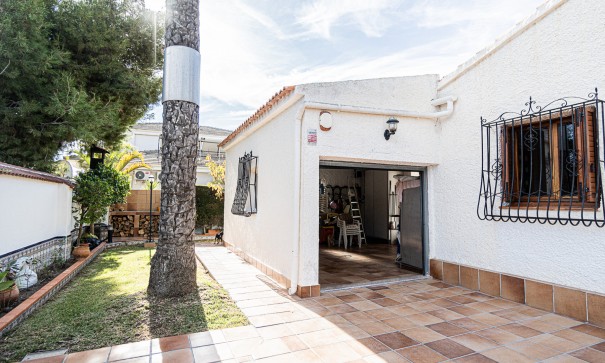 Revente - Villa Individuelle -
La Zenia - Beachside