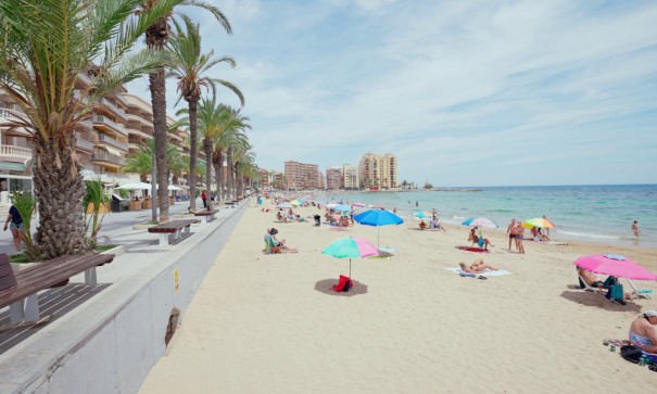 Venta - Apartamento piso -
Torrevieja