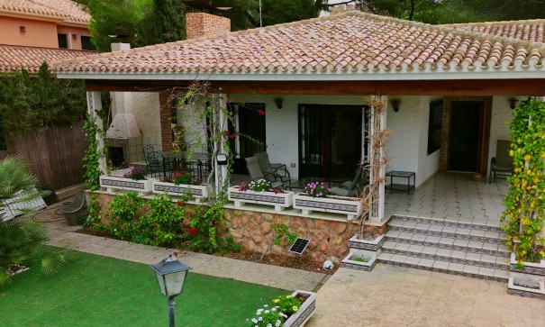 Återförsäljning - Fristående villa -
Dehesa de Campoamor - Dehesa de campoamor