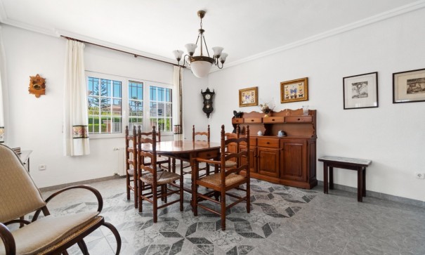 Sale - Detached Villa -
Torrevieja - La veleta