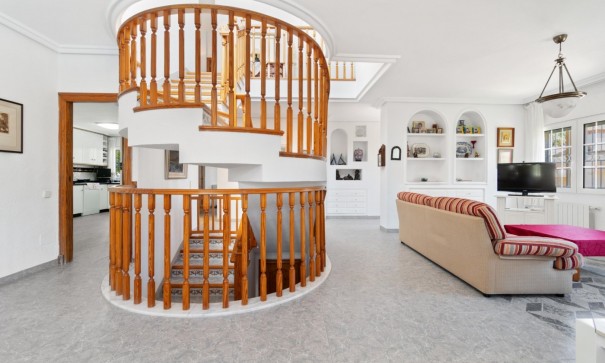 Sale - Detached Villa -
Torrevieja - La veleta