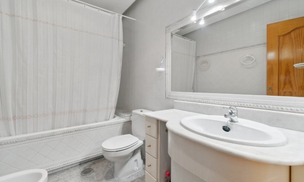 Sale - Detached Villa -
Torrevieja - La veleta