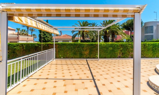 Sale - Detached Villa -
Torrevieja - La veleta