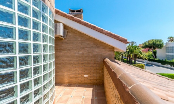 Sale - Detached Villa -
Torrevieja - La veleta