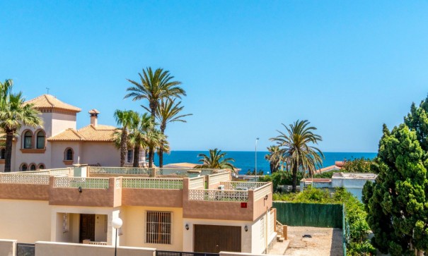 Sale - Detached Villa -
Torrevieja - La veleta