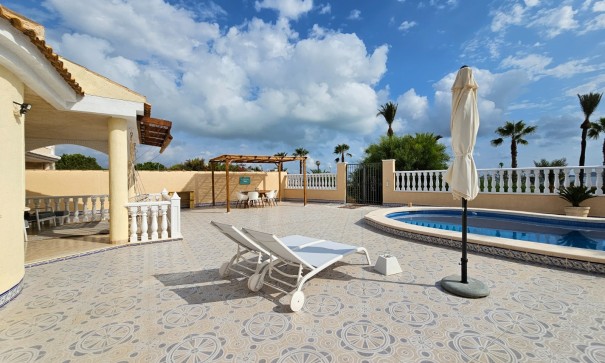 Sale - Detached Villa -
Los Urrutias - ESTRELLA DE MAR