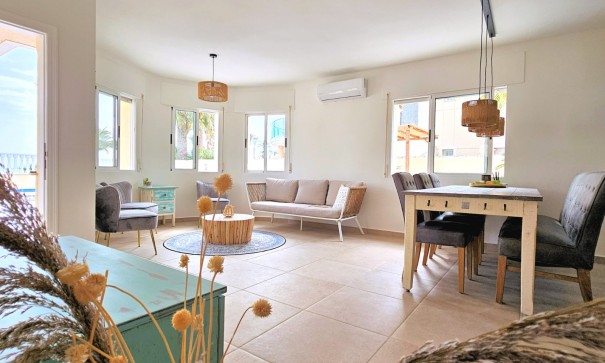 Sale - Detached Villa -
Los Urrutias - ESTRELLA DE MAR