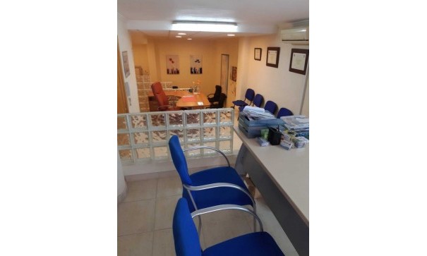 Sprzedaż - Reklama w telewizji -
Torrevieja