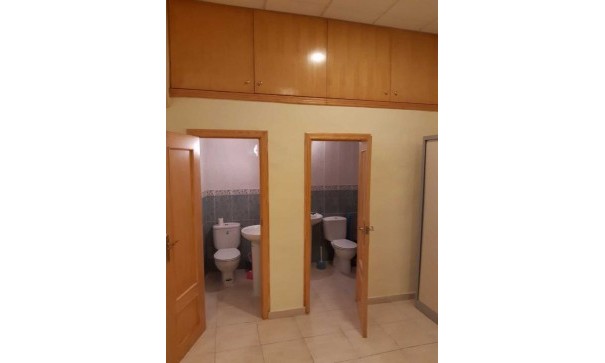 Sprzedaż - Reklama w telewizji -
Torrevieja