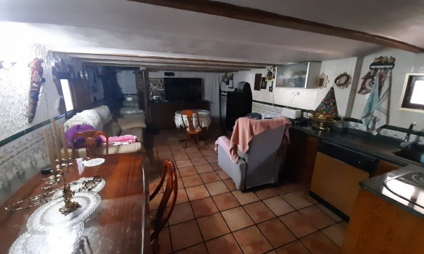 Resale - Freistehende Villa -
Orihuela