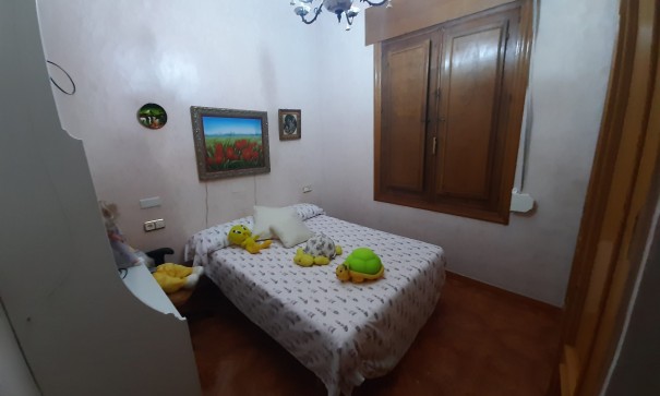 Resale - Freistehende Villa -
Orihuela