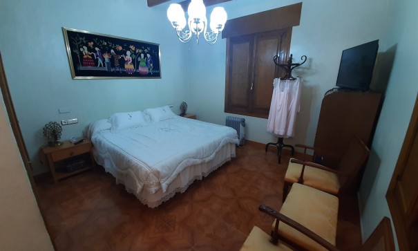 Resale - Freistehende Villa -
Orihuela