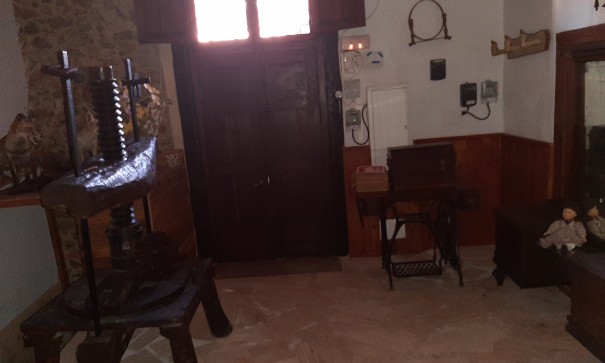 Resale - Freistehende Villa -
Orihuela