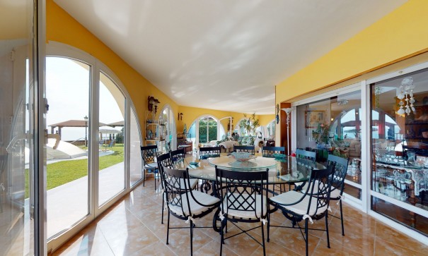 Revente - Villa Individuelle -
Torrevieja