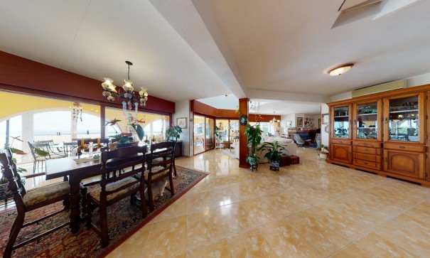 Revente - Villa Individuelle -
Torrevieja