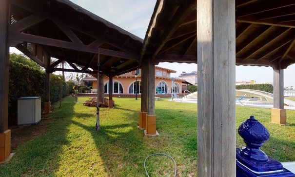 Revente - Villa Individuelle -
Torrevieja