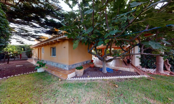 Revente - Villa Individuelle -
Torrevieja