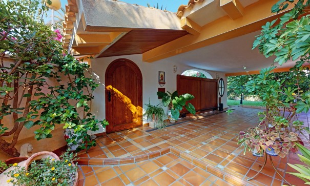 Revente - Villa Individuelle -
Torrevieja