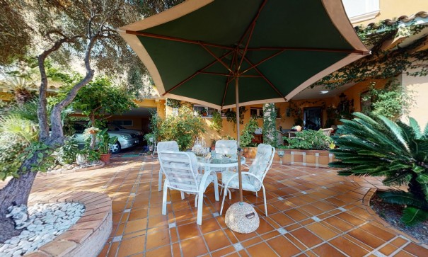 Revente - Villa Individuelle -
Torrevieja