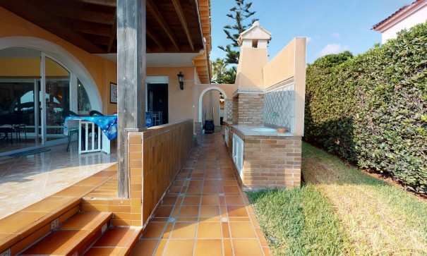 Revente - Villa Individuelle -
Torrevieja