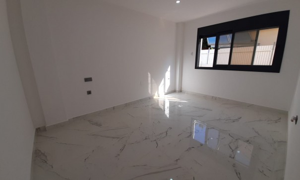 Revente - Villa Individuelle -
Orihuela Costa