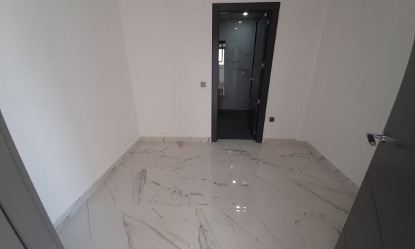 Revente - Villa Individuelle -
Orihuela Costa