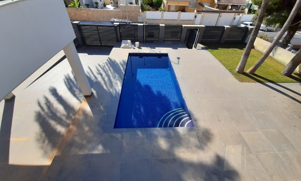 Revente - Villa Individuelle -
Orihuela Costa