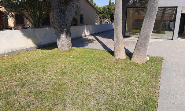 Revente - Villa Individuelle -
Orihuela Costa