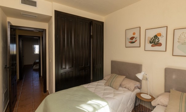 Återförsäljning - Villa i parhus -
Murcia