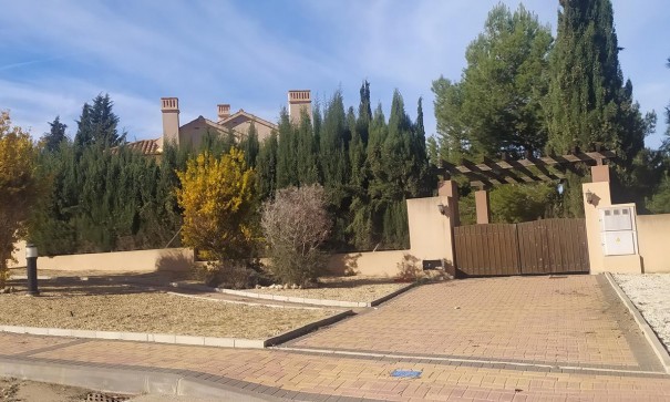 Sprzedaż - Willa w zabudowie bliźniaczej -
Murcia